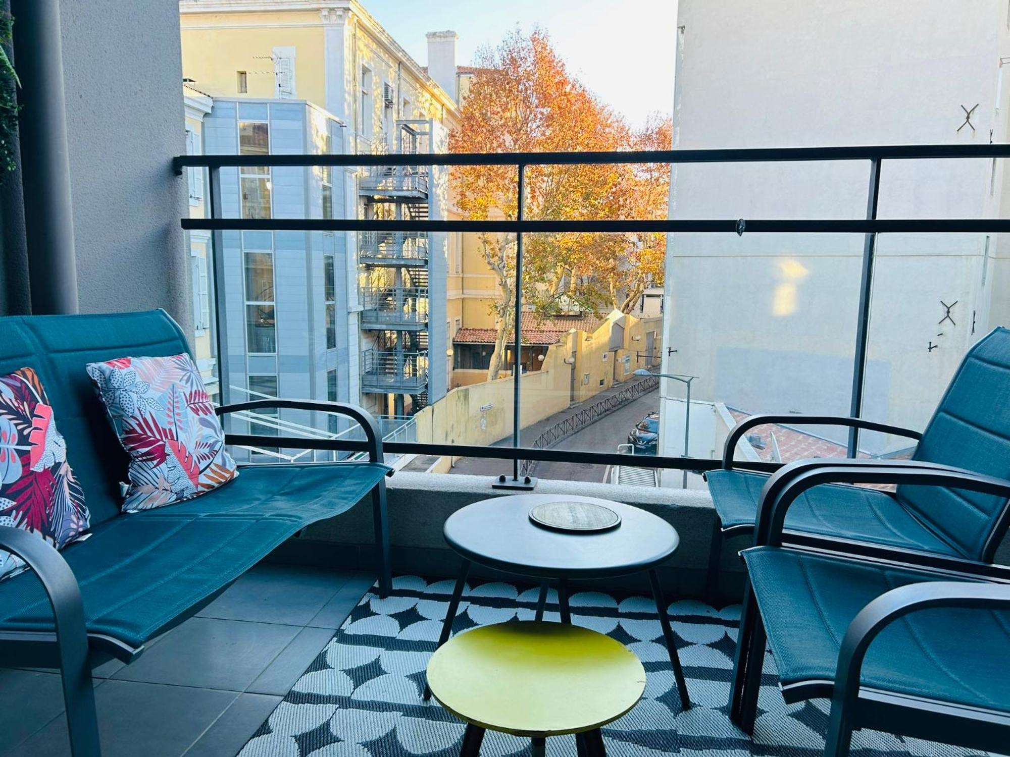 Le 13Or - Appartement De Charme En Plein Centre Ville Avec Parking Et Jolie Terrasse - Panier Joliette Vieux Port Марсилия Екстериор снимка